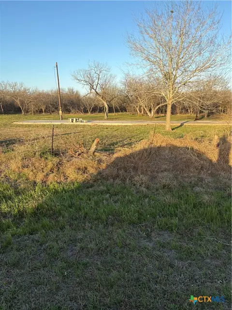 1683 Kemper City Rd, Victoria, TX 77905