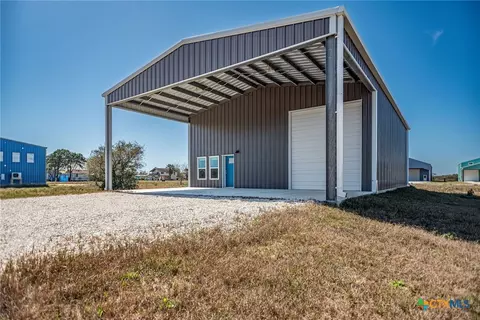 253 Carrie St, Port O'connor, TX 77982