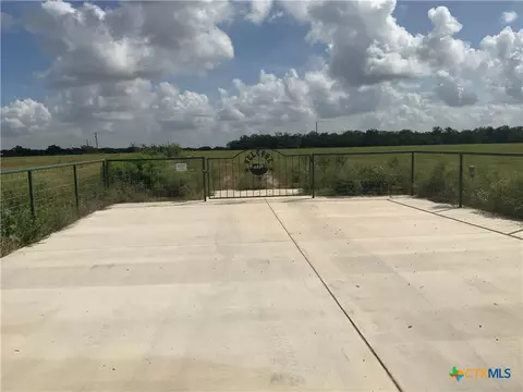 2647 Fm 3282, Gonzales, TX 78629