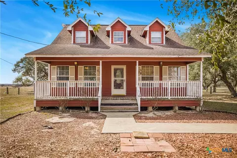 60 Ewing Rd, Goliad, TX 77963