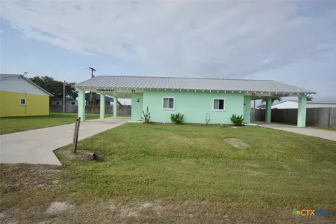 89 A-b Bayview St, Port O'connor, TX 77982