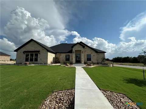 302 Rodeo Rd, Salado, TX 76571