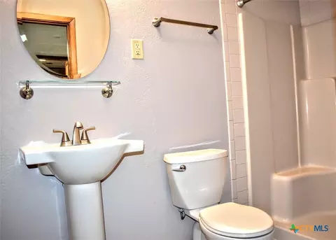 Bath - 10308 N Fm 487, Rockdale, TX 76567 photo 1 of 3