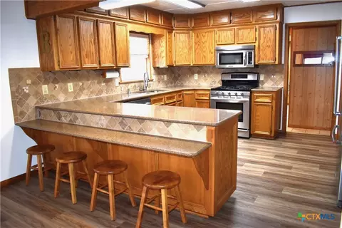 Kitchen - 10308 N Fm 487, Rockdale, TX 76567 photo 1 of 2
