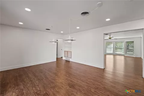 Living - 201 Apache Dr, Temple, TX 76504 photo 6 of 6