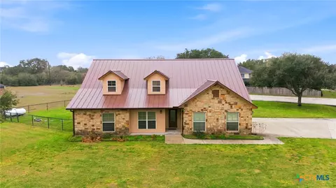 108 Lakeway Ct, Victoria, TX 77905
