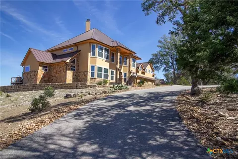 116 Lake Side Dr, Boerne, TX 78006