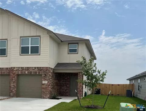 243 Green Valley Dr, Copperas Cove, TX 76522