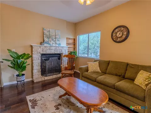 1013 Chestnut St #C-4, San Marcos, TX 78666