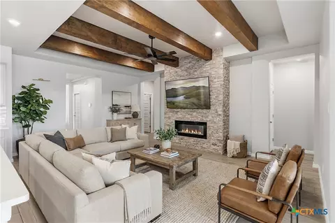 3809 Donald Dr, Seguin, TX 78155
