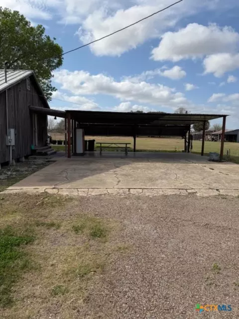 Exterior - 146 Elliott Rd, Refugio, TX 78377 photo 1 of 1