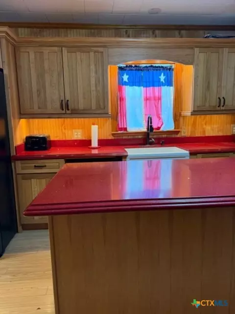 Kitchen - 146 Elliott Rd, Refugio, TX 78377 photo 2 of 3
