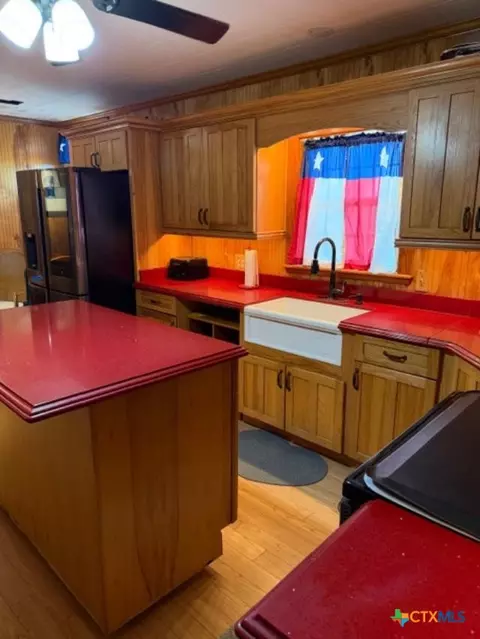 Kitchen - 146 Elliott Rd, Refugio, TX 78377 photo 1 of 3