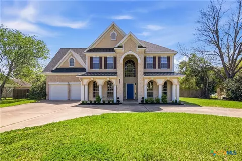 303 Roseland Ave, Victoria, TX 77901