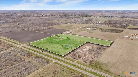 803 Aloe Rd, Victoria, TX 77905