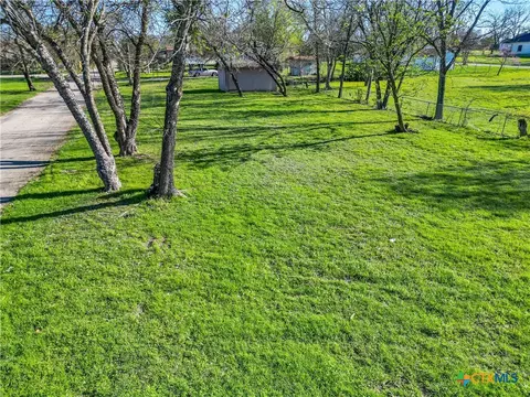1004 E Downs Ave, Temple, TX 76501 photo 3