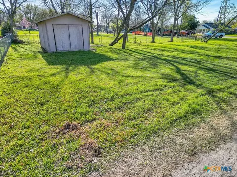 1004 E Downs Ave, Temple, TX 76501 photo 7