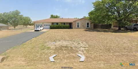 476 Thompson Rd, Troy, TX 76579