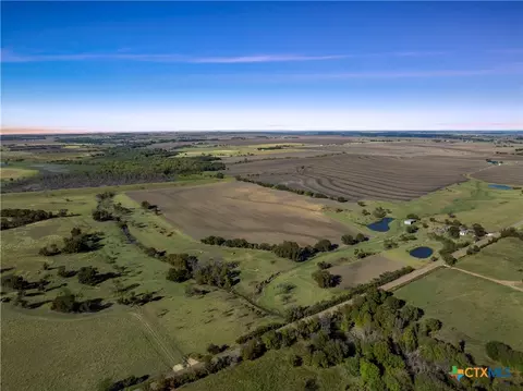 2663 W Crabb Rd, West, TX 76691