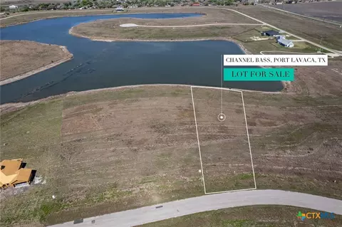 79 Channel Bass Ln, Port Lavaca, TX 77979