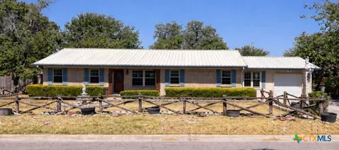 1904 Forest Hills Dr, Harker Heights, TX 76548