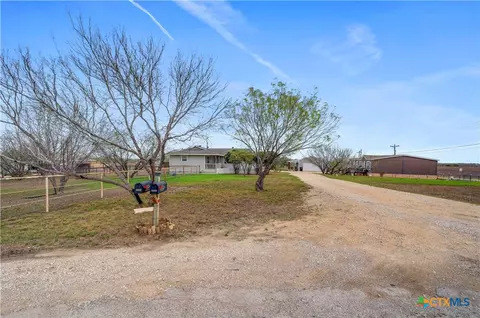 2283 Schwab Rd, Marion, TX 78124