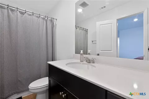 Bath - 612 Marty Allen Loop, Jarrell, TX 76537 photo 1 of 2