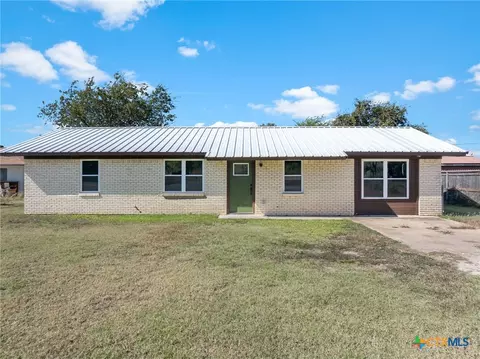 575 Farm Road 1602, Jonesboro, TX 76538