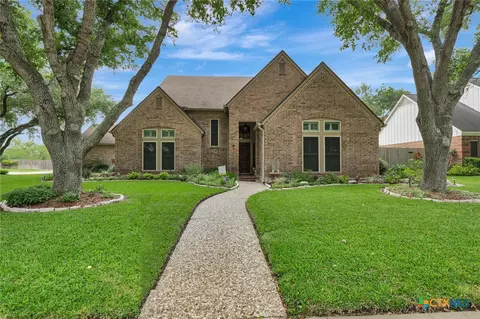508 Masters Dr, Victoria, TX 77904