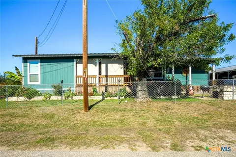 301 E Castlebriar, Granite Shoals, TX 78654