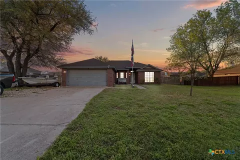 203 N Lamar St, Little River Academy, TX 76554