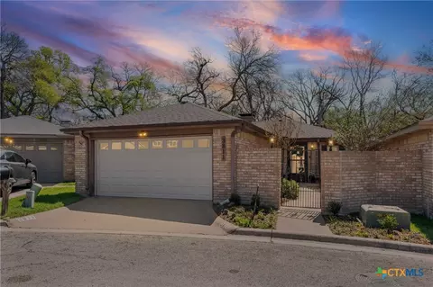 3811 River Oaks Cir, Temple, TX 76504