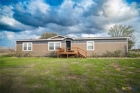 1689 County Road 315, Yoakum, TX 77995