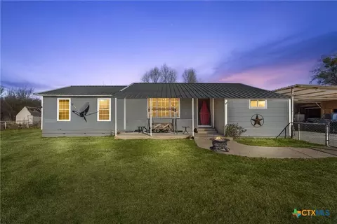 239 Wildwood Ave, Elm Mott, TX 76640