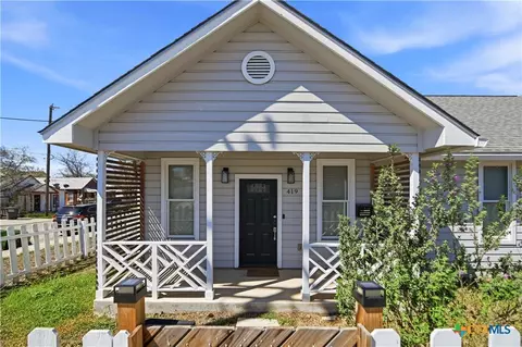 419 N Hackberry St, San Antonio, TX 78202