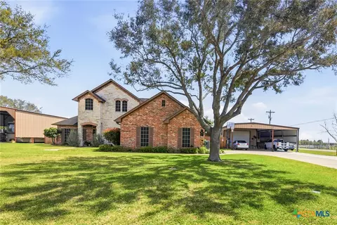 14 Park Ln, Victoria, TX 77904