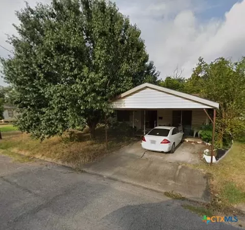 1807 N Wheeler St, Victoria, TX 77901