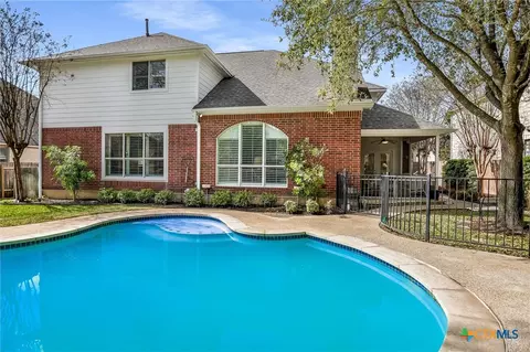 2720 Loyaga Dr, Round Rock, TX 78681