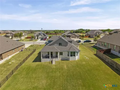 1708 Meadow Crest Dr, Salado, TX 76571