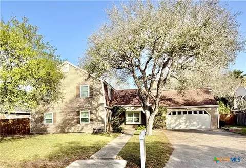 109 Park Pl, Port Lavaca, TX 77979