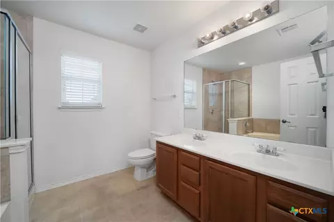 Bath - 180 Beech Dr, Kyle, TX 78640 photo 2 of 5