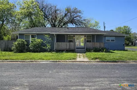 2001 E Forrest St, Victoria, TX 77901