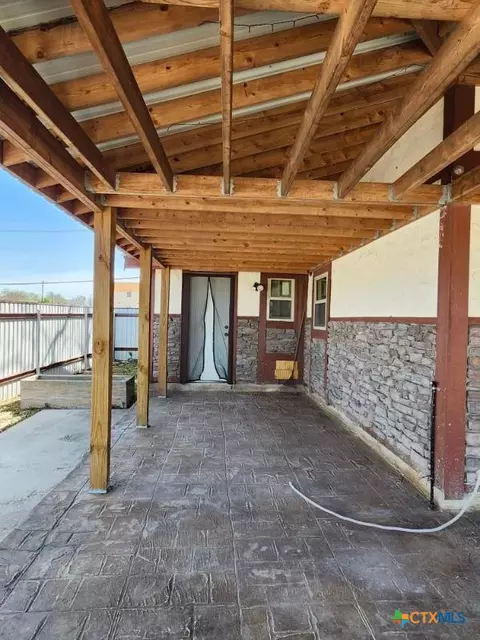303 N 7th St, Copperas Cove, TX 76522