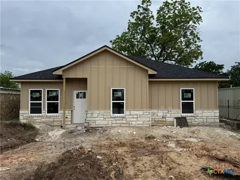 606 Bridge St, Gatesville, TX 76528