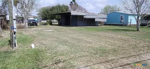 605 W Baltimore Ave, Seadrift, TX 77983