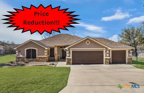 2068 Pirtle Dr, Salado, TX 76571