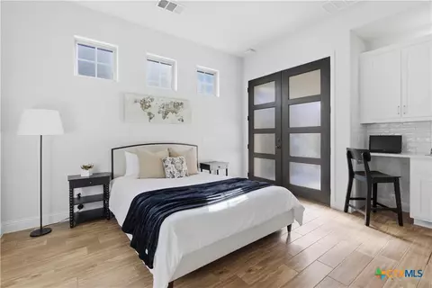 Bedroom - 225 Diamondback Dr, Georgetown, TX 78628 photo 6 of 7