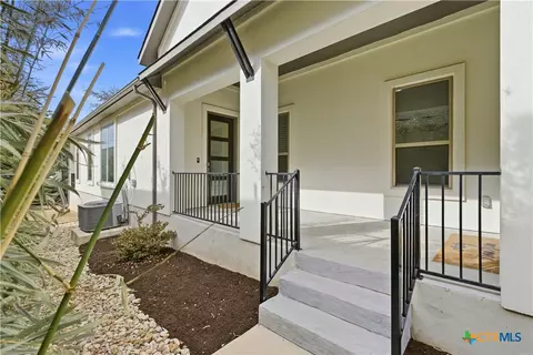 Exterior - 225 Diamondback Dr, Georgetown, TX 78628 photo 4 of 6