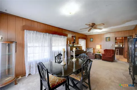 Dining - 1631 E Fannin St, Luling, TX 78648 photo 1 of 4