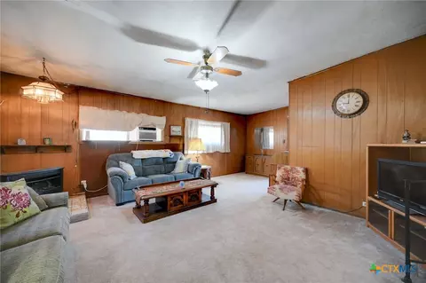 Living - 1631 E Fannin St, Luling, TX 78648 photo 1 of 3